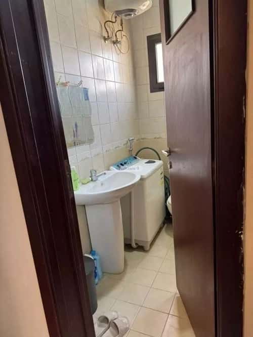 2 bedroom apartment in As Suwaidi, Riyadh 5