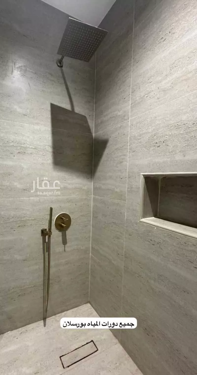 فيلا 7 غرف في الشراع 9