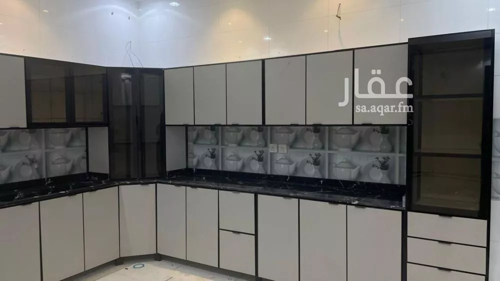 دور 3 غرف في الملقا 25