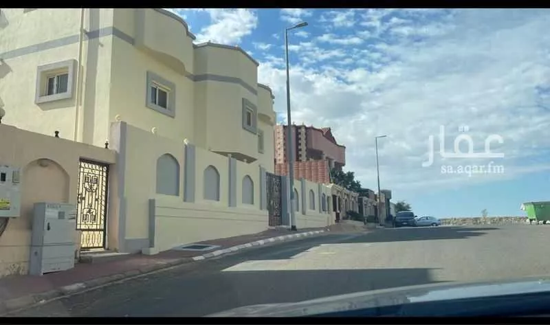 4 bedroom villa in Al Hamra wa Umm Al Joud, Makkah 2