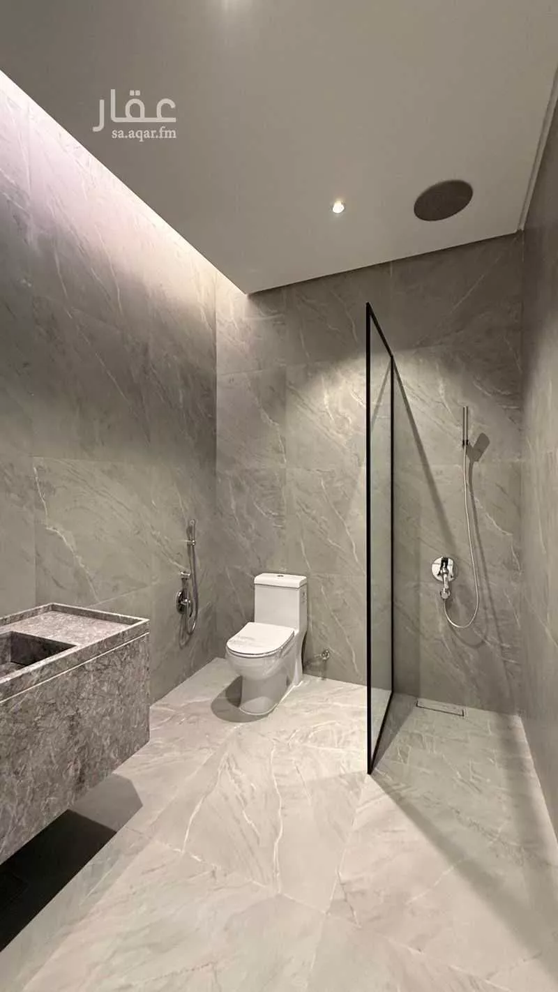 5 bedroom villa in Al Bahr, Eastern Province 18