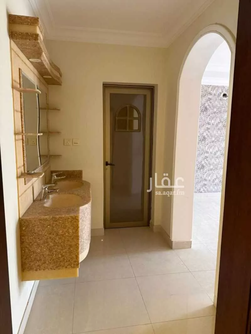 10 bedroom villa in Al Buhairah 3