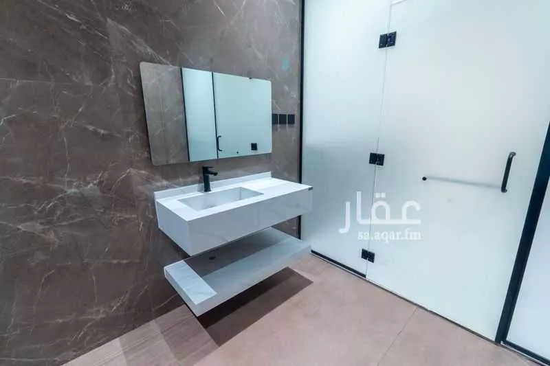 7 bedroom villa in Al Bahr 4
