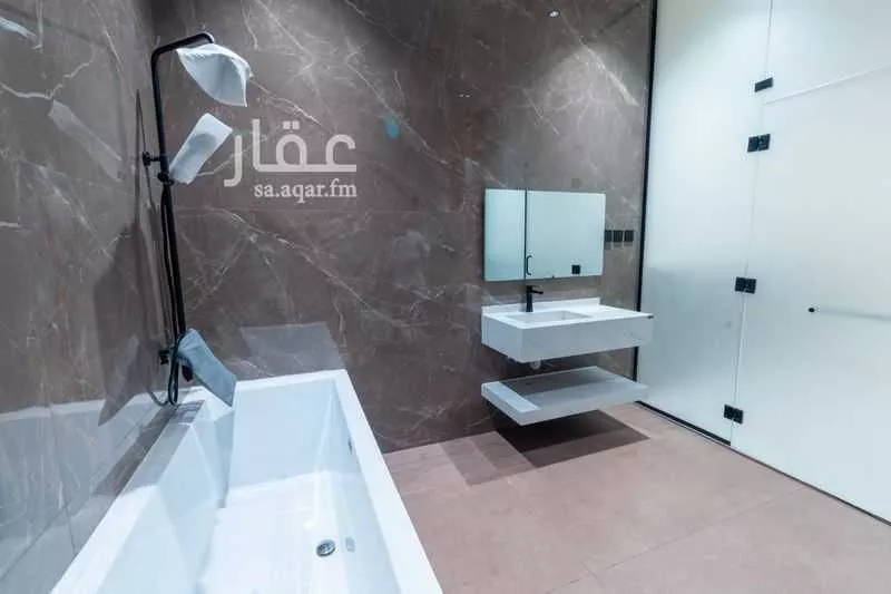 7 bedroom villa in Al Bahr 10