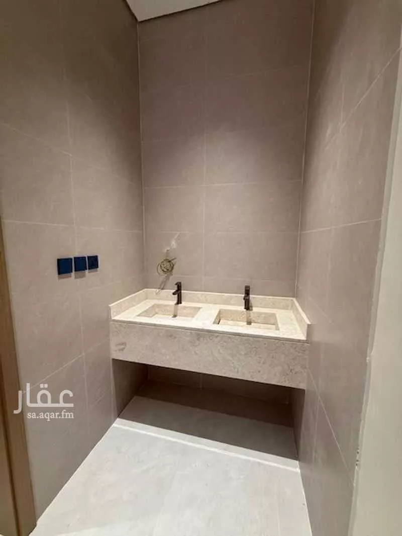 فيلا 7 غرف في الصواري 23