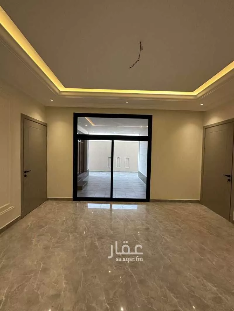 7 bedroom villa in Al Buhairah 9