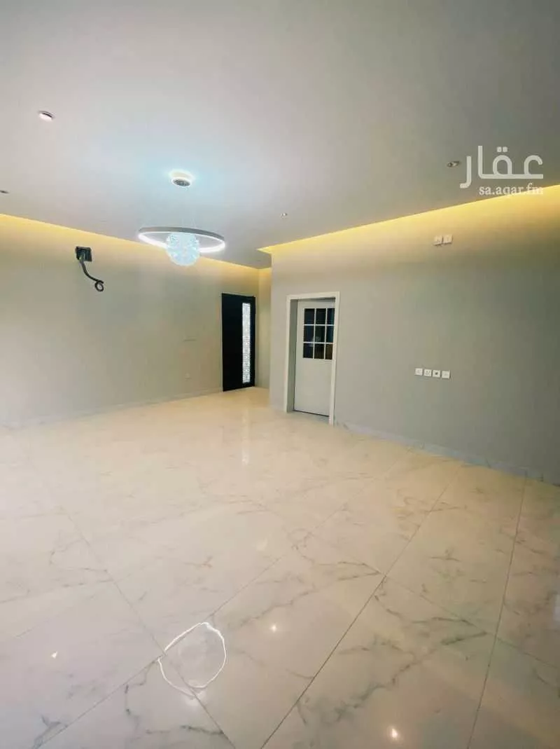 7 bedroom villa in As Sawari 17