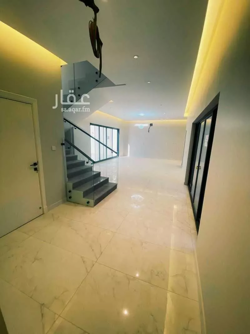 7 bedroom villa in As Sawari 4