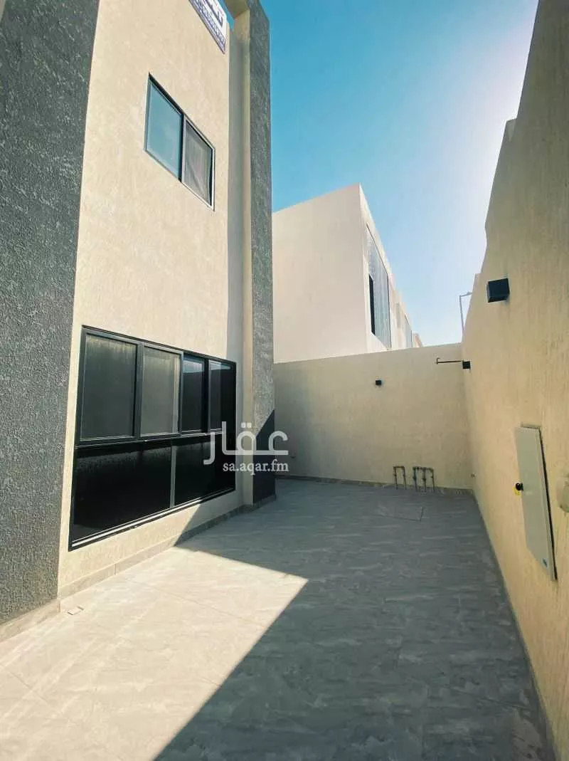 7 bedroom villa in As Sawari 10
