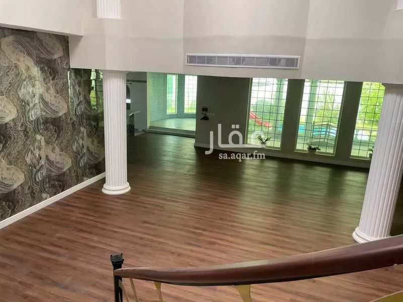 5 bedroom villa in Al Buhairah 8