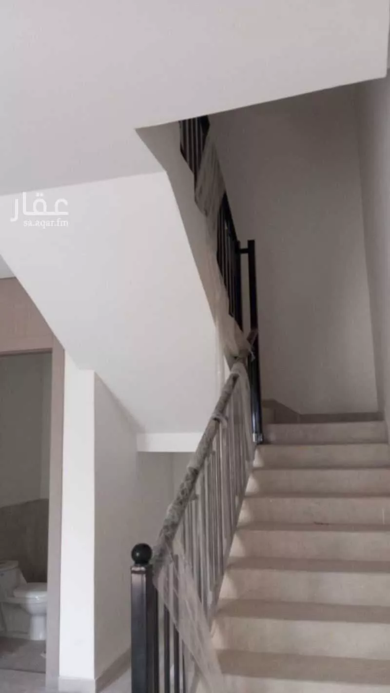 3 bedroom duplex in Ar Rakah Al Janubiyah 2
