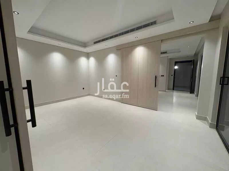 فيلا 6 غرف في البحر 10