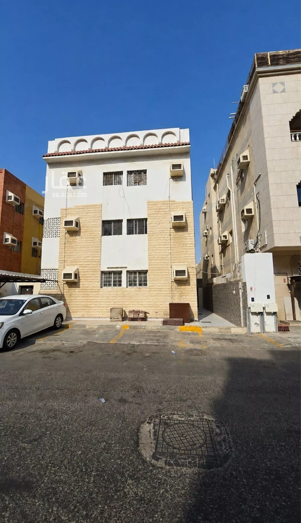 عقار 29 غرف في العزيزية، جدة