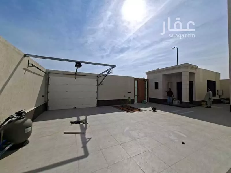 فيلا 6 غرف في البحر 9