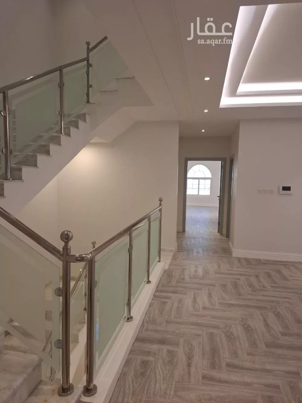 8 bedroom villa in Al Buhairah 4