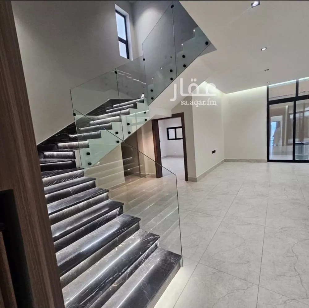 5 bedroom villa in At Tahliyah 5