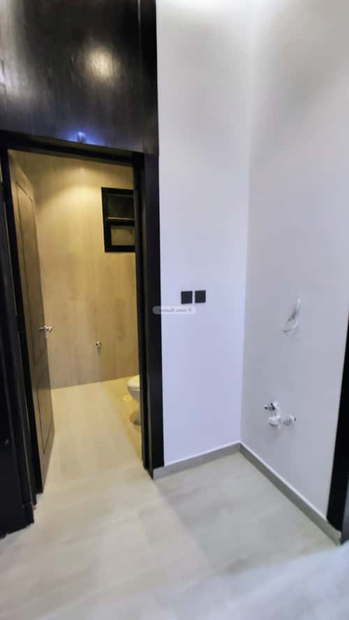 6 bedroom apartment in Al Janadriyah 11