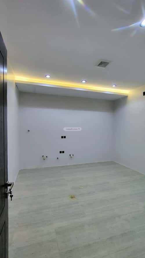 6 bedroom apartment in Al Janadriyah 15