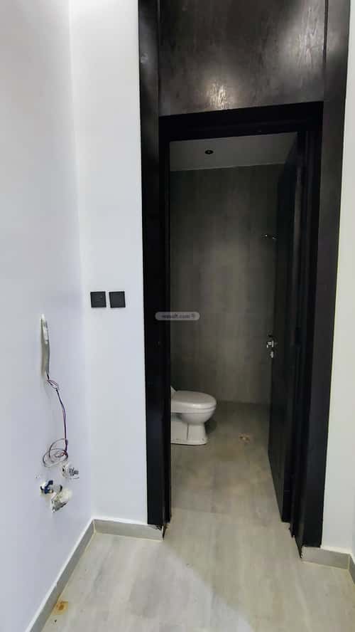 6 bedroom apartment in Al Janadriyah 9