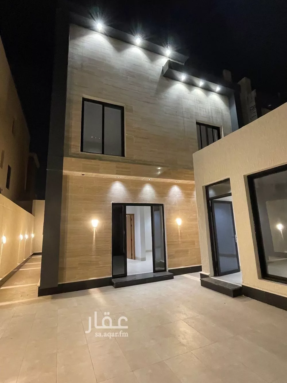 فيلا 6 غرف في الشراع 4