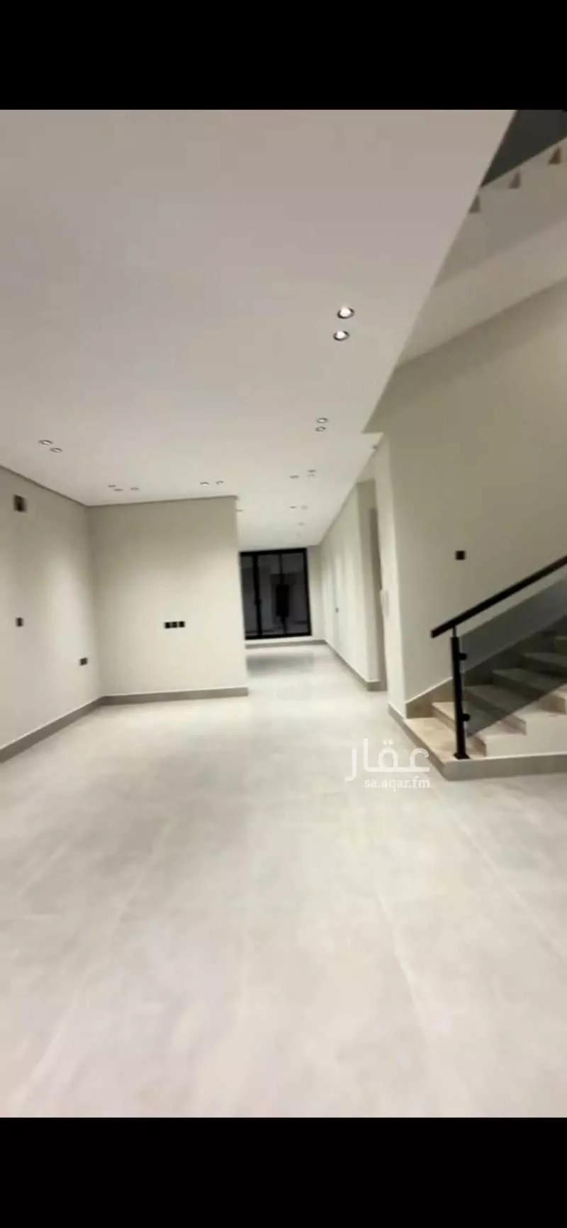 فيلا 5 غرف في الأمواج 3