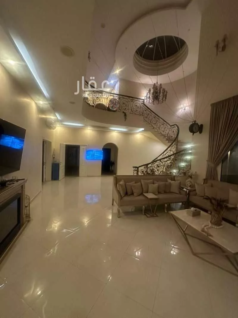 7 bedroom villa in As Sawari 14