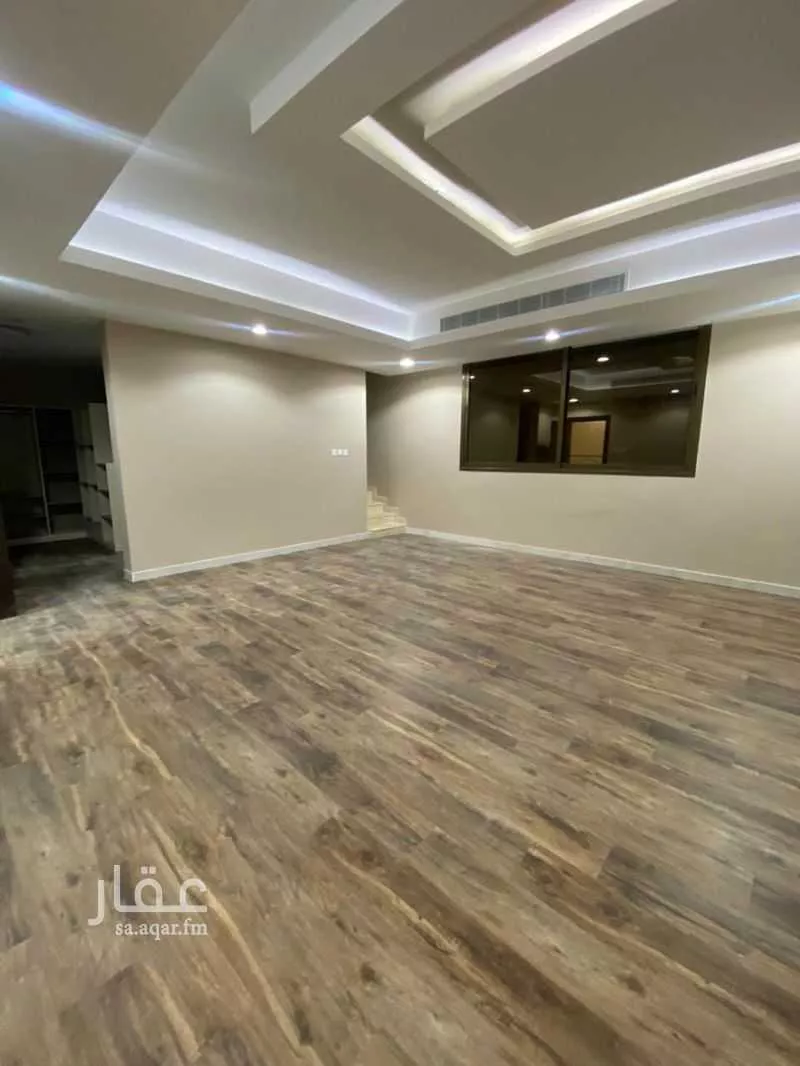 5 bedroom apartment in Al Buhairah 3