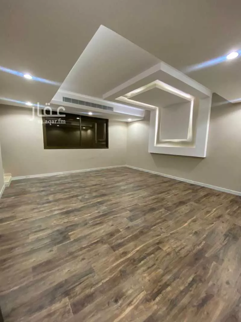 5 bedroom apartment in Al Buhairah 7