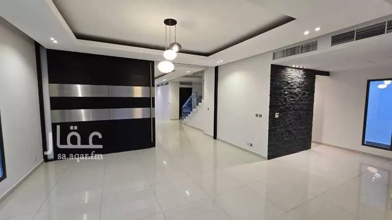 5 bedroom villa in Al Buhairah 5