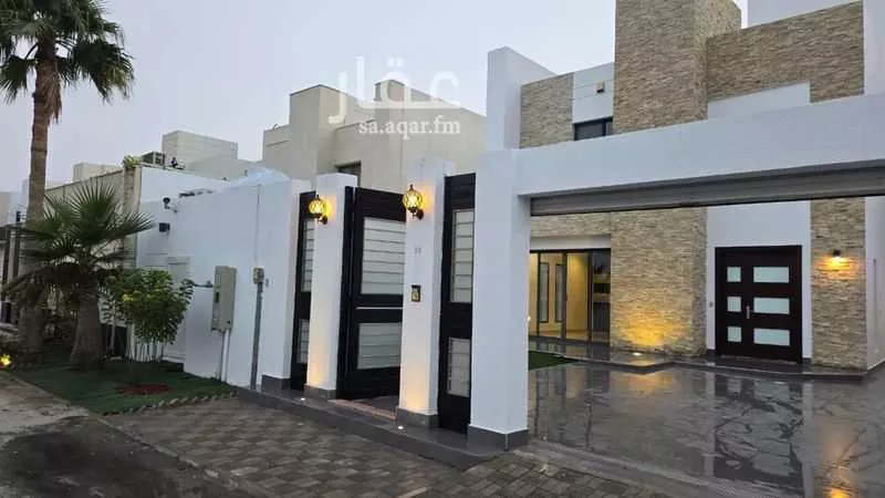 5 bedroom villa in Al Buhairah 7