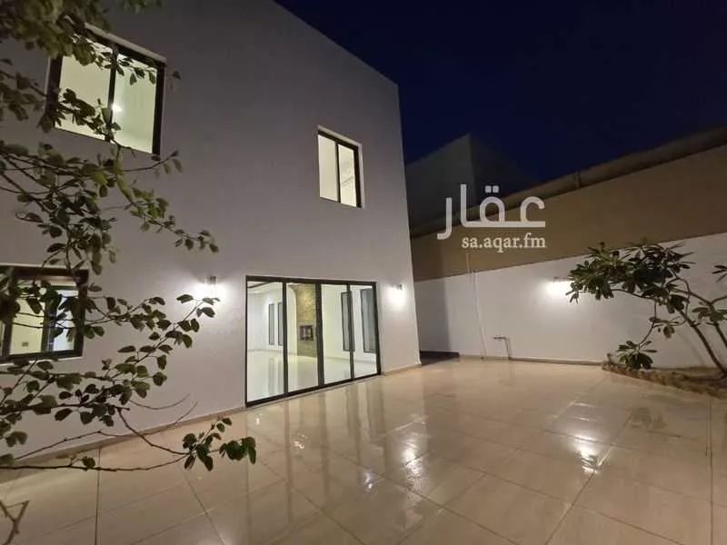 5 bedroom villa in Al Buhairah 8