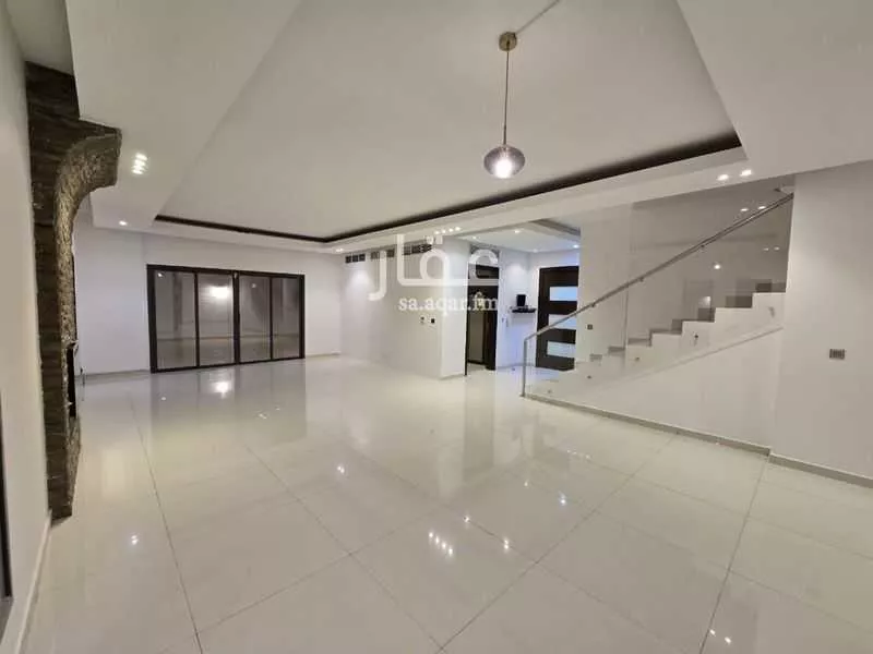 5 bedroom villa in Al Buhairah 9