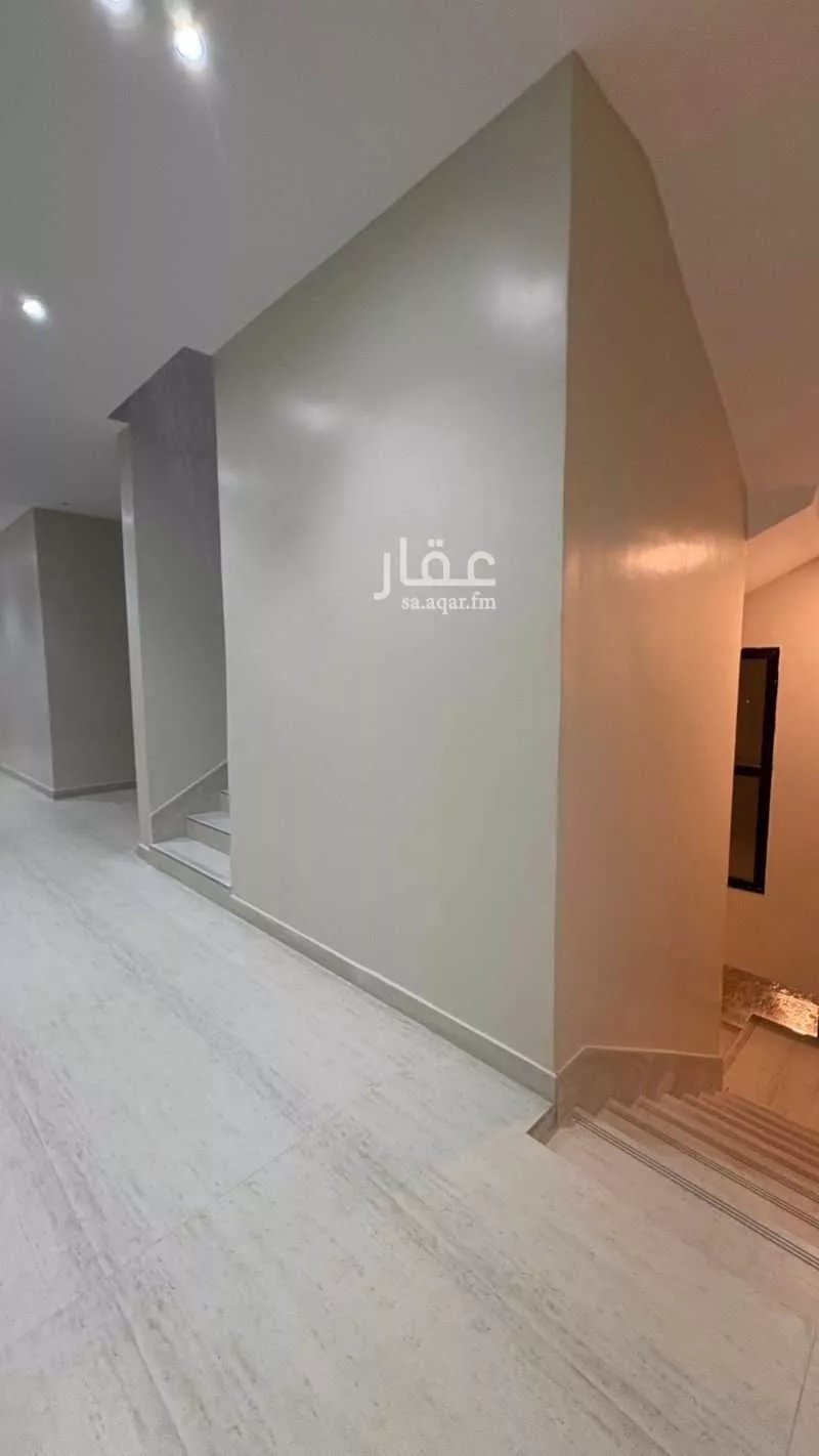 6 bedroom villa in At Tahliyah, Eastern Province 22