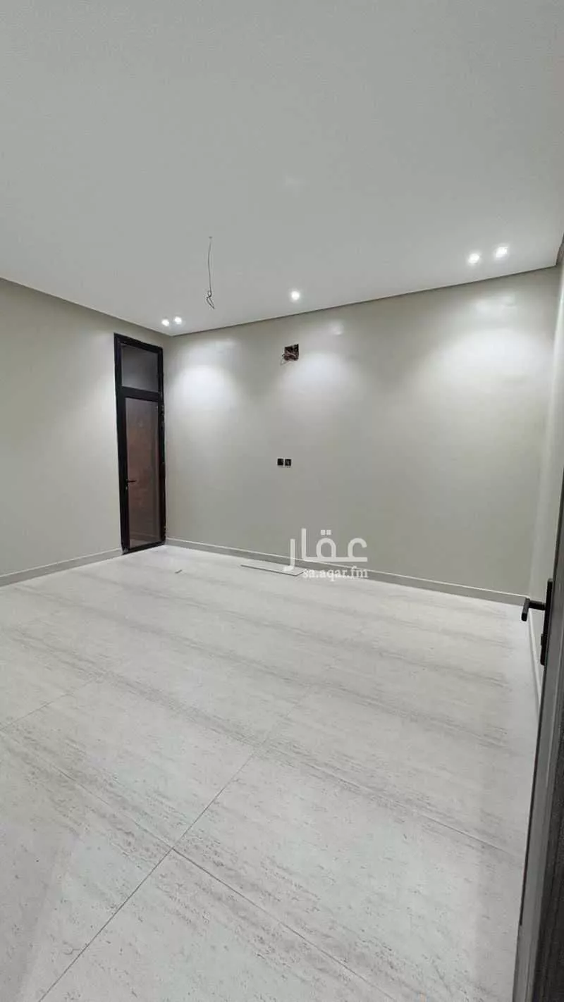 6 bedroom villa in At Tahliyah, Eastern Province 4