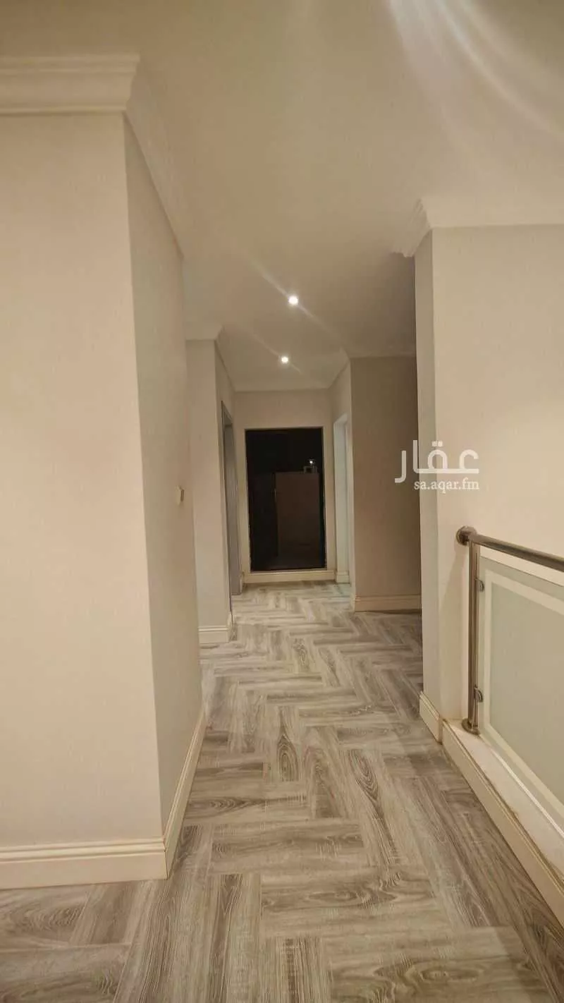 فيلا 5 غرف في البحيرة 24