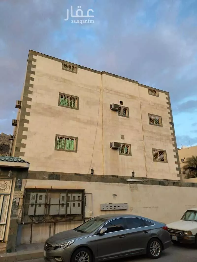 building in Al Hijra, Makkah 2