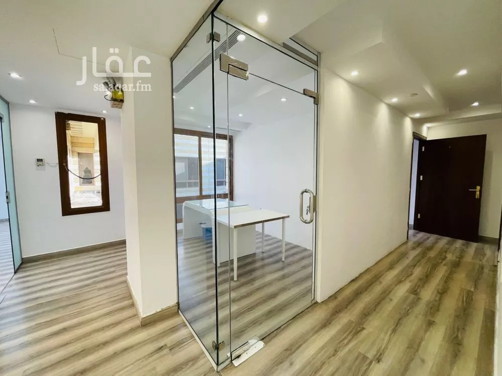 16 bedroom villa in Al Shati 6