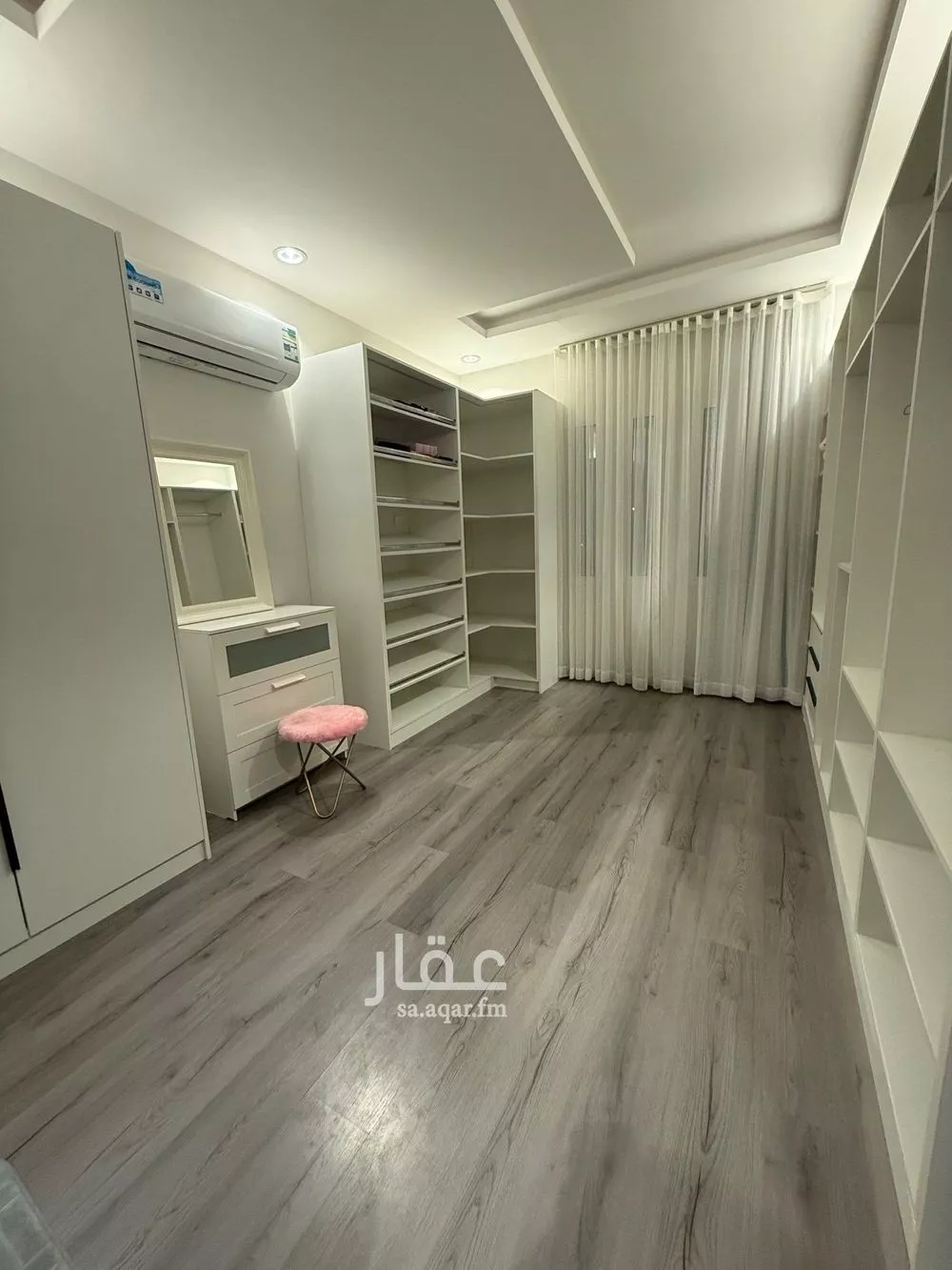 6 bedroom villa in Al Yaqout 3