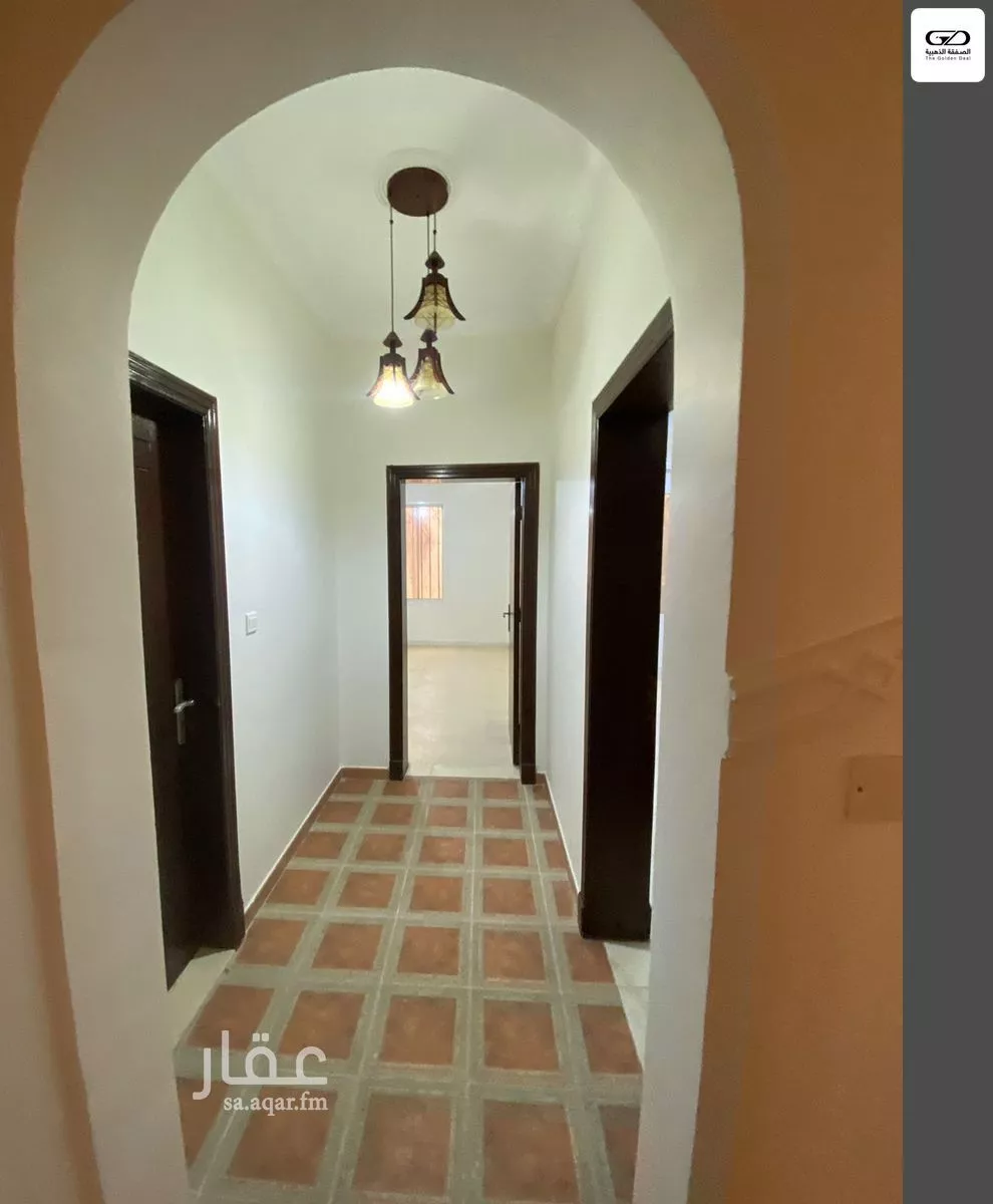 فيلا 6 غرف في النعيم 8