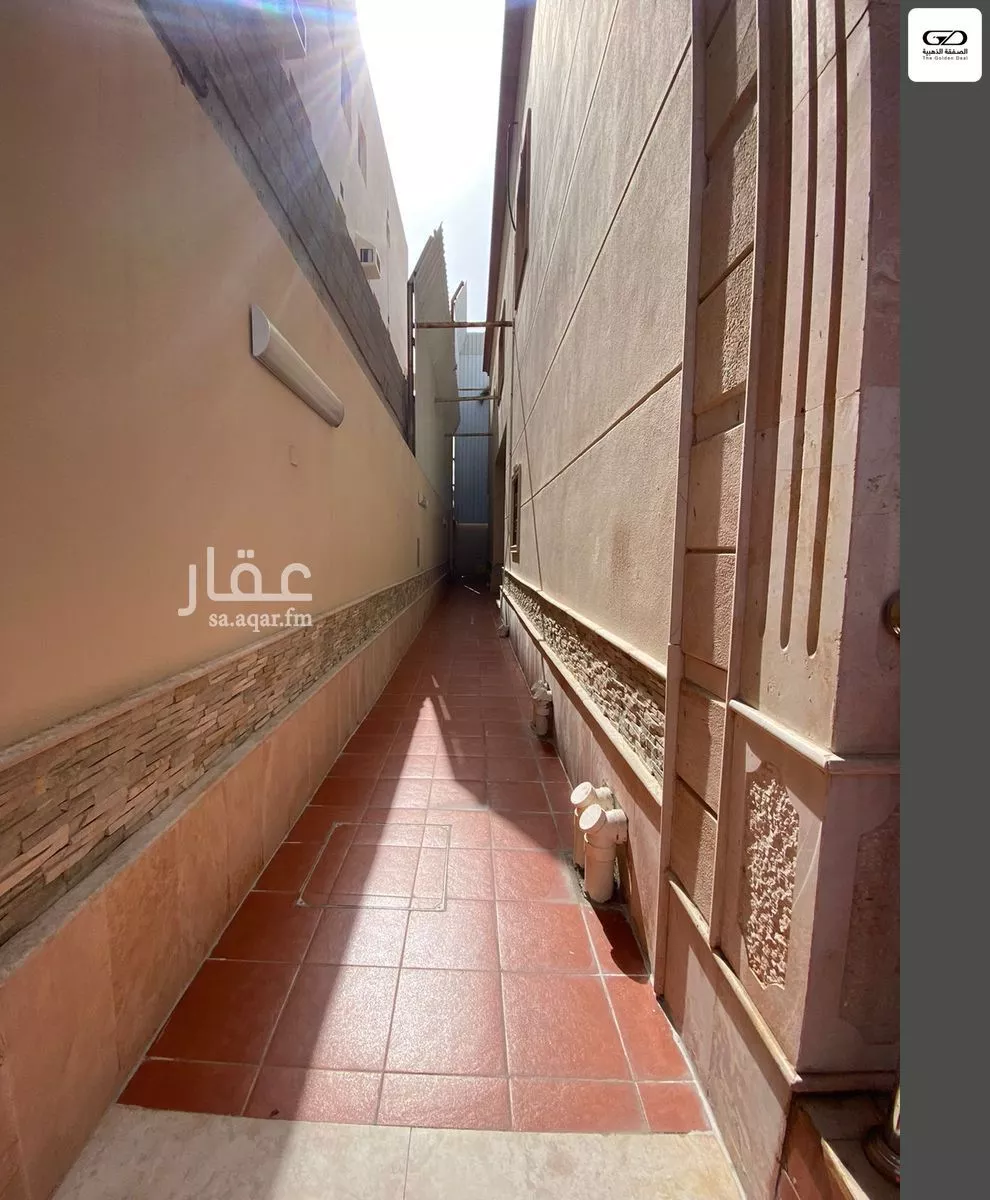 فيلا 6 غرف في النعيم 10