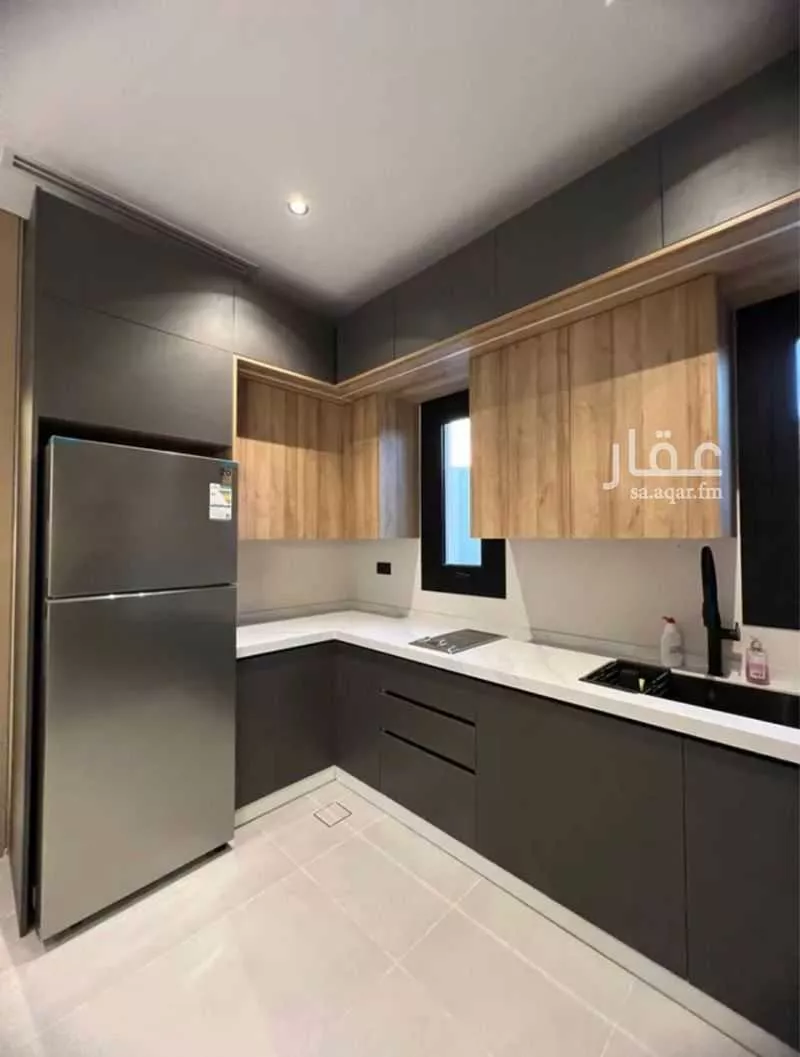 فيلا 3 غرف في الشراع 8
