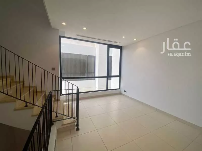 5 bedroom villa in Al Rawdah 11