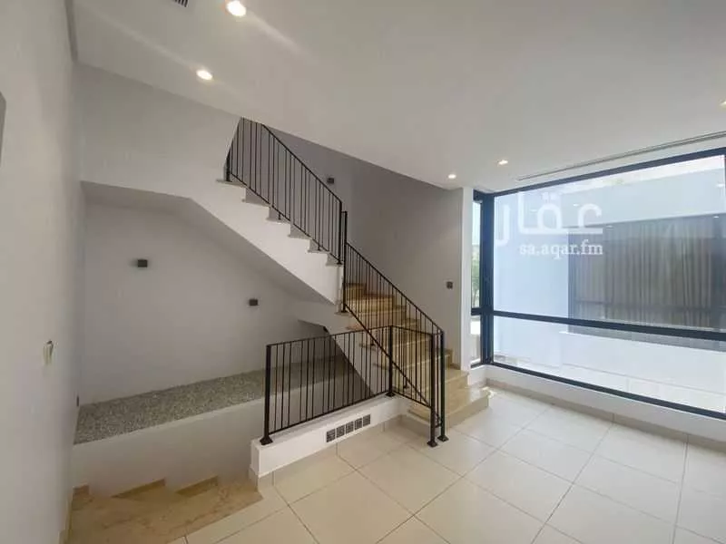 5 bedroom villa in Al Rawdah 14