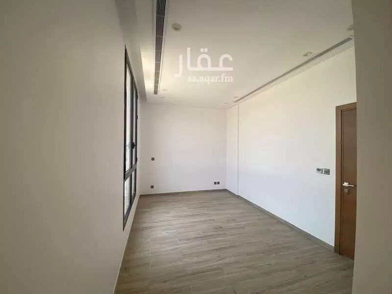 5 bedroom villa in Al Rawdah 18