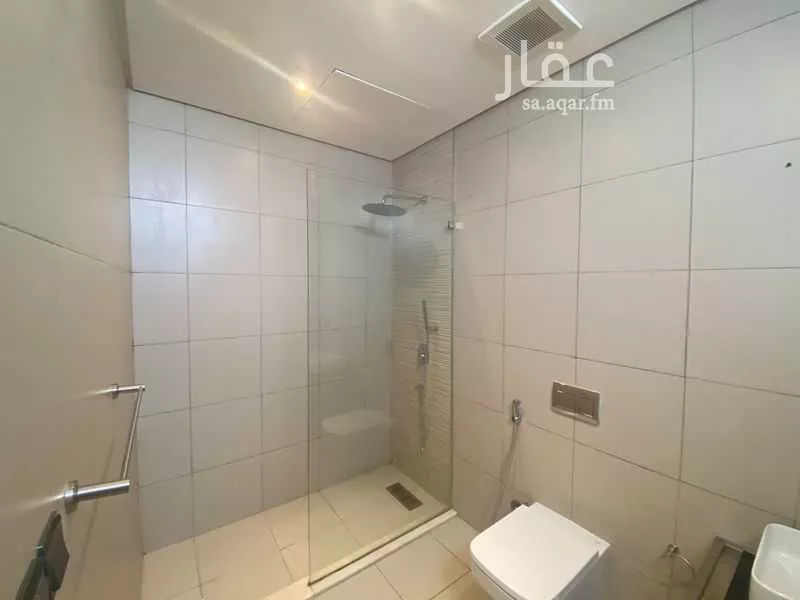 5 bedroom villa in Al Rawdah 5