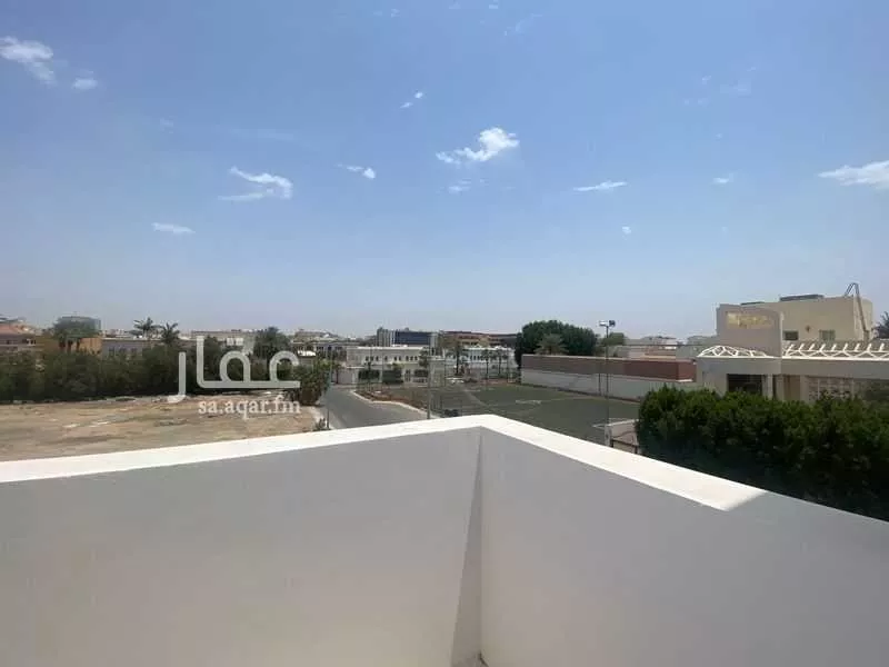 5 bedroom villa in Al Rawdah 6