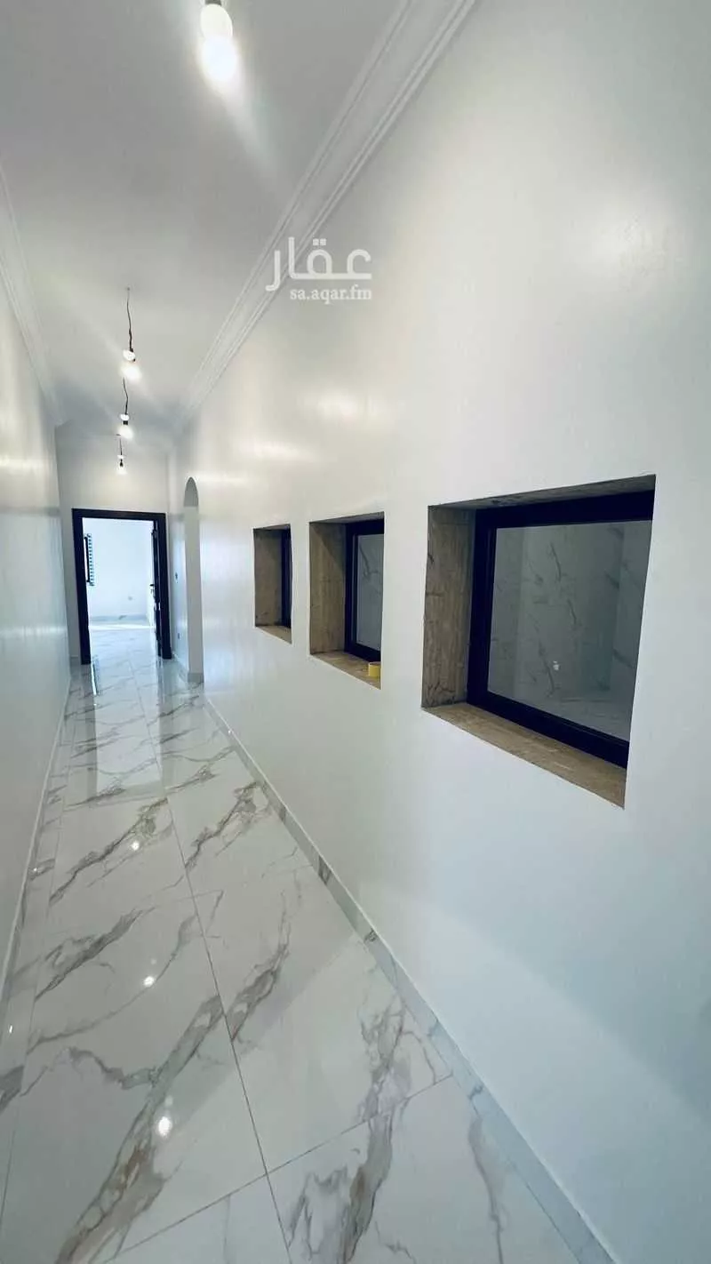 6 bedroom villa in Al Aziziyah 18
