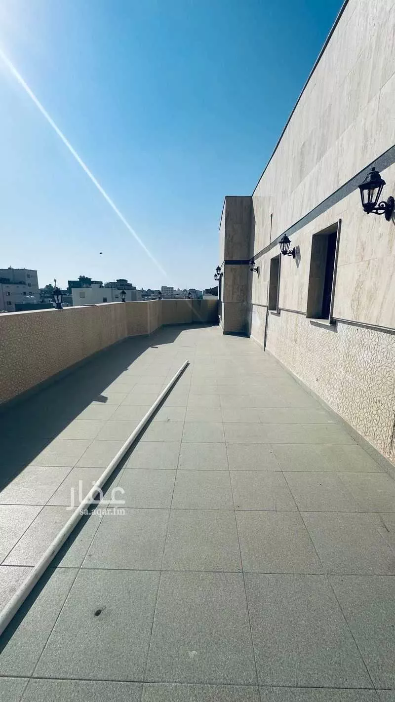 6 bedroom villa in Al Aziziyah 5