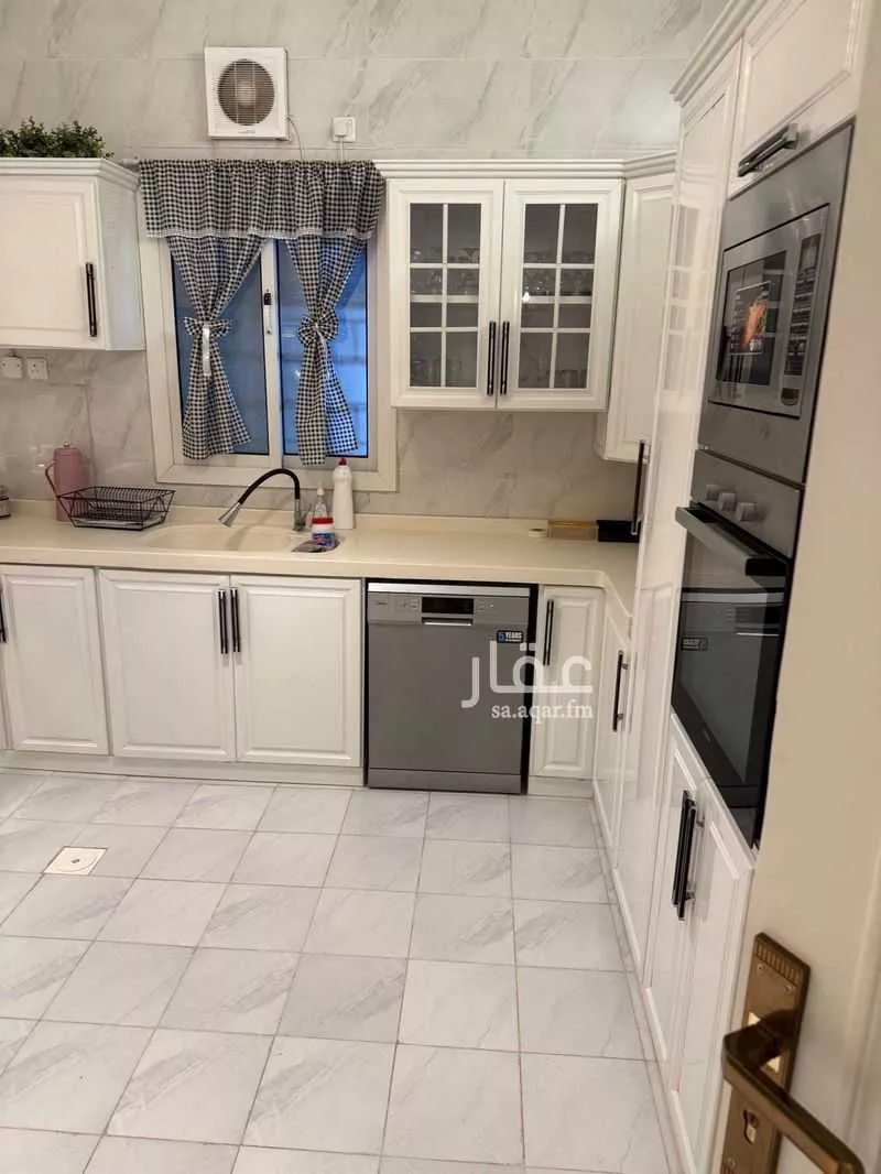 5 bedroom villa in Al Sanabel 3