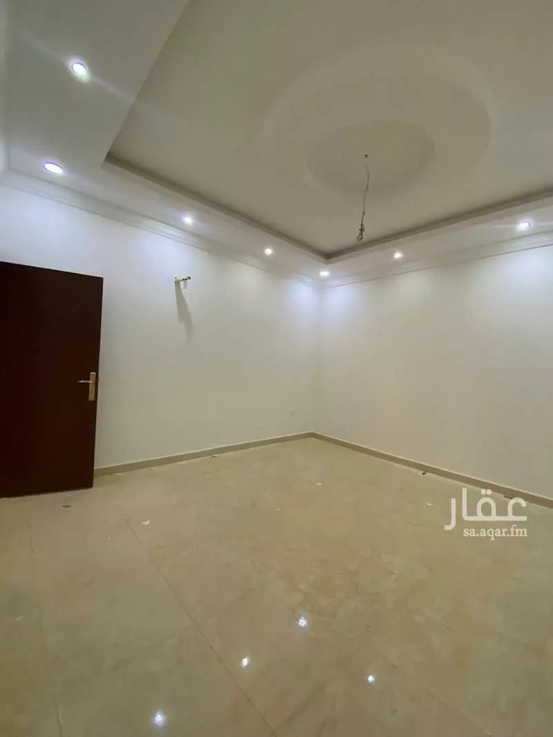 فيلا 5 غرف في الياقوت 9